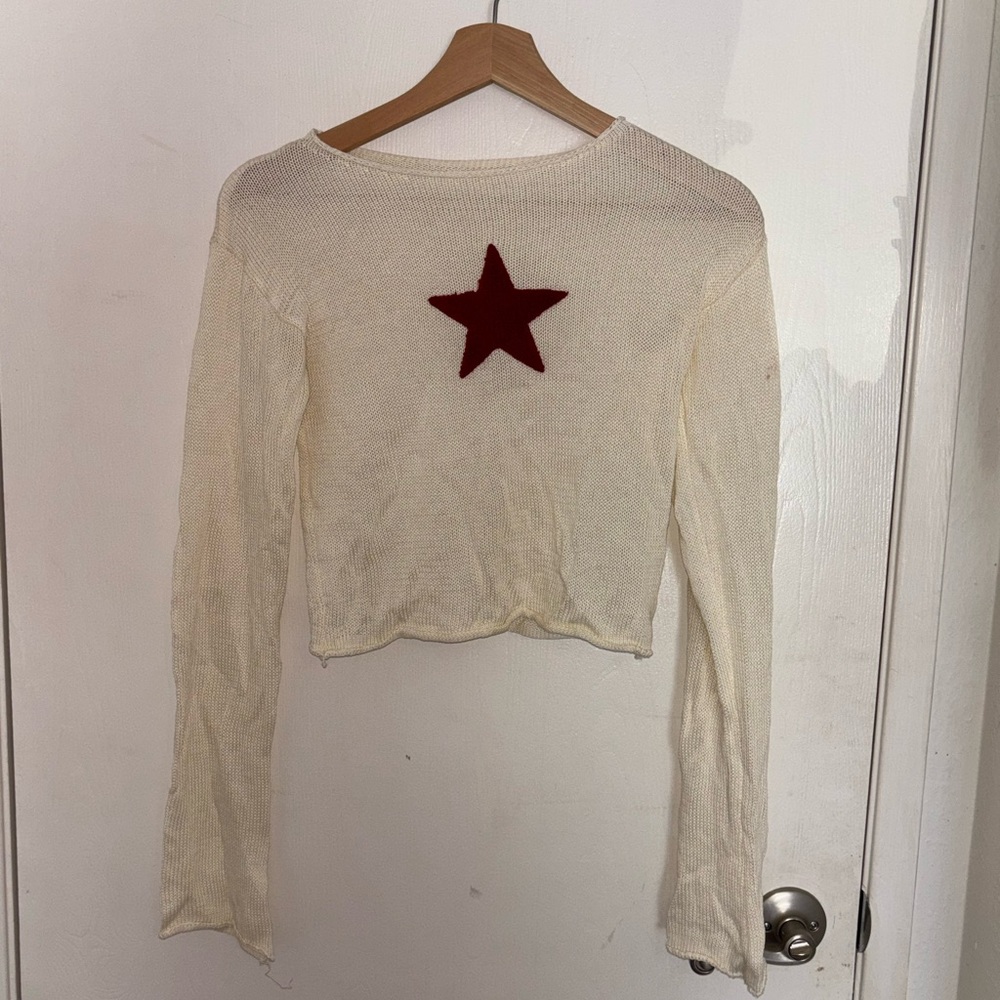 Cream Long Sleeve Crop Top with Star Accent